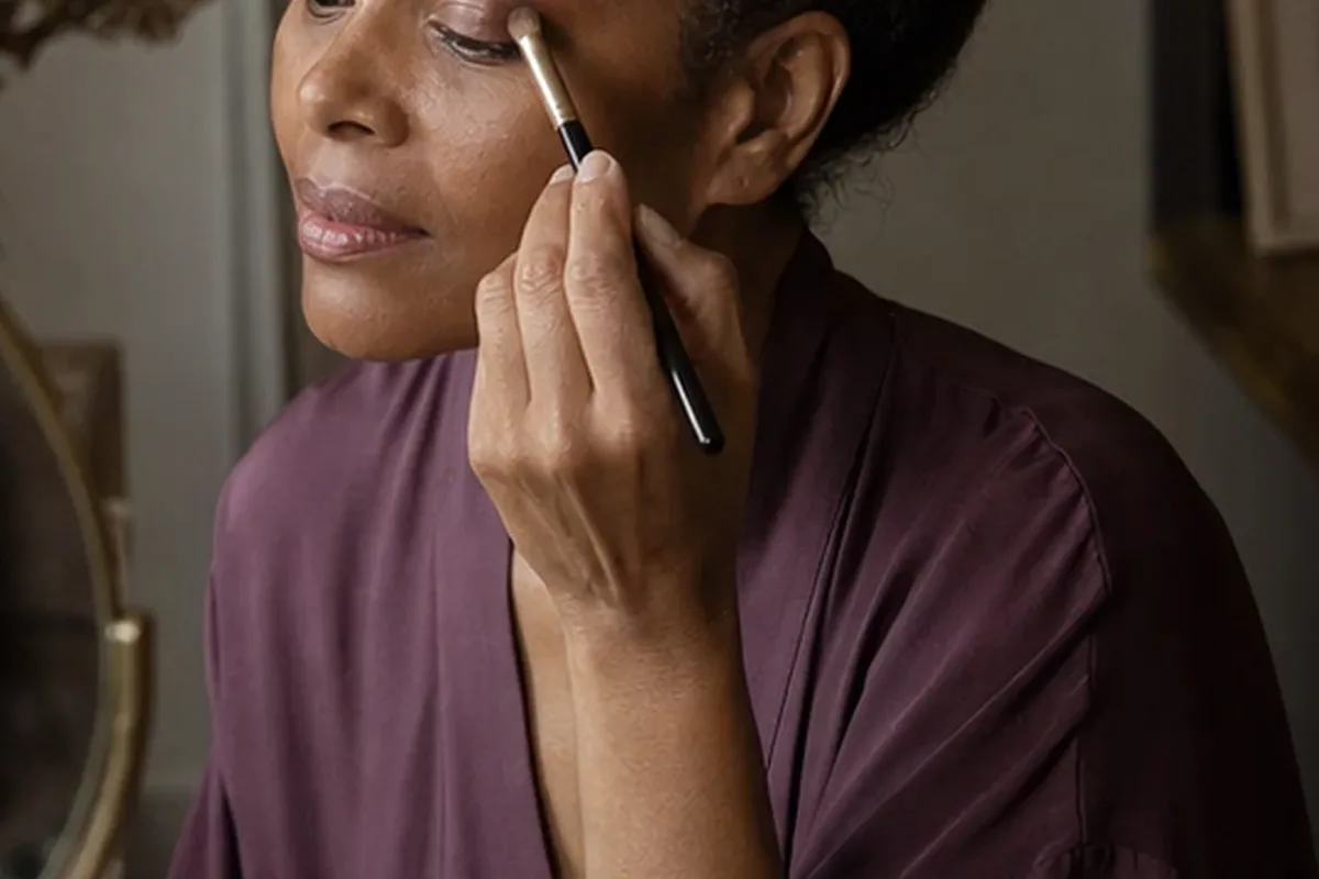 Redaktioneller Beauty-Moment zur Ausgangslage bei Make-up