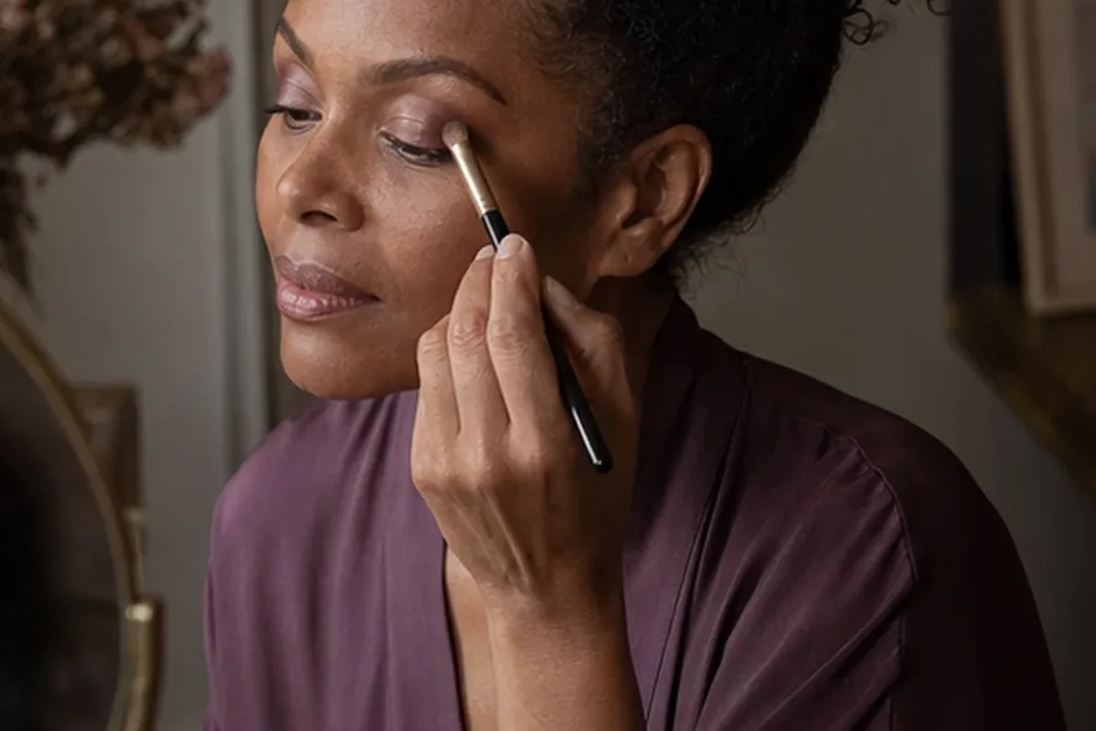 Authentische Beauty-Routine passend zum Thema Concealer für trockene Haut