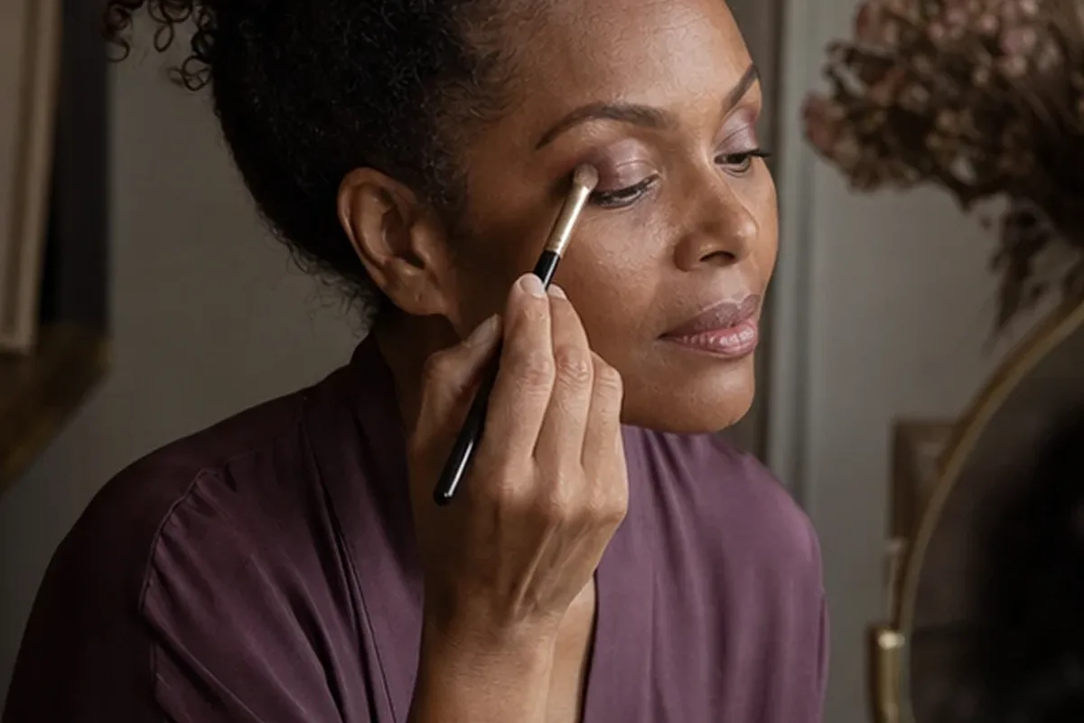 Redaktioneller Beauty-Moment zur Ausgangslage bei Setting Spray für einen natürlichen Look