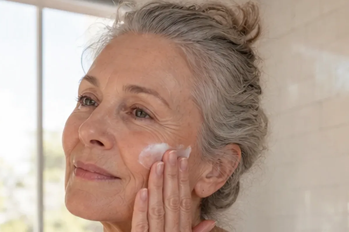 Authentische Beauty-Routine passend zum Thema Chemisches Peeling bei Pigmentflecken