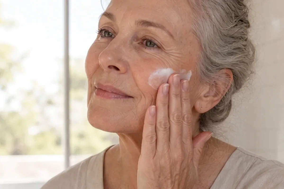 Authentischer Wohlfühlmoment passend zum Beauty-Thema Concealer bei Rötungen