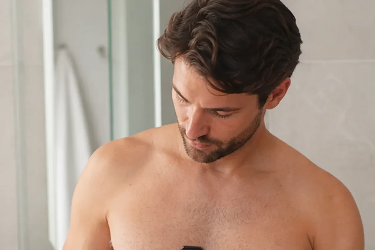 Hochwertige Beauty-Inszenierung zu Auswahlkriterien für Augenbrauen-Trimmer für eine schnelle Anwendung