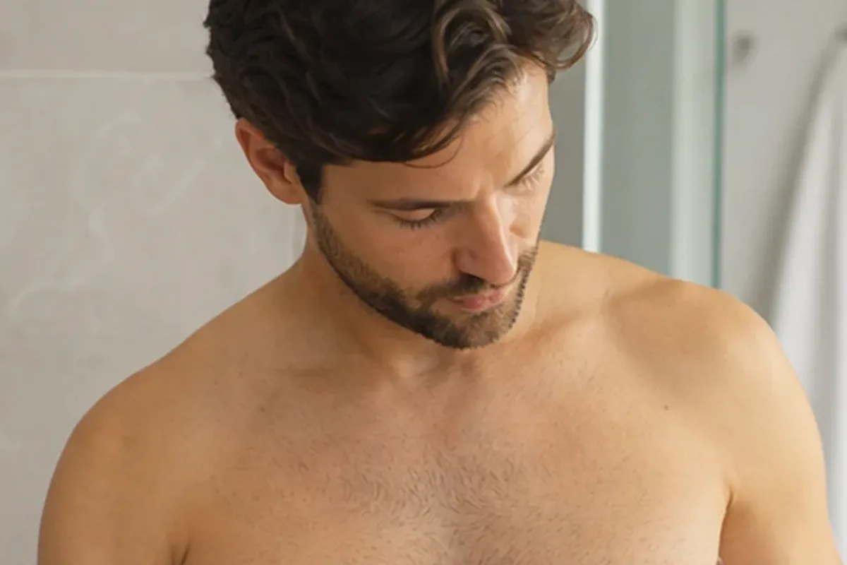 Authentische Beauty-Routine passend zum Thema Epilierer bei Rasurbrand