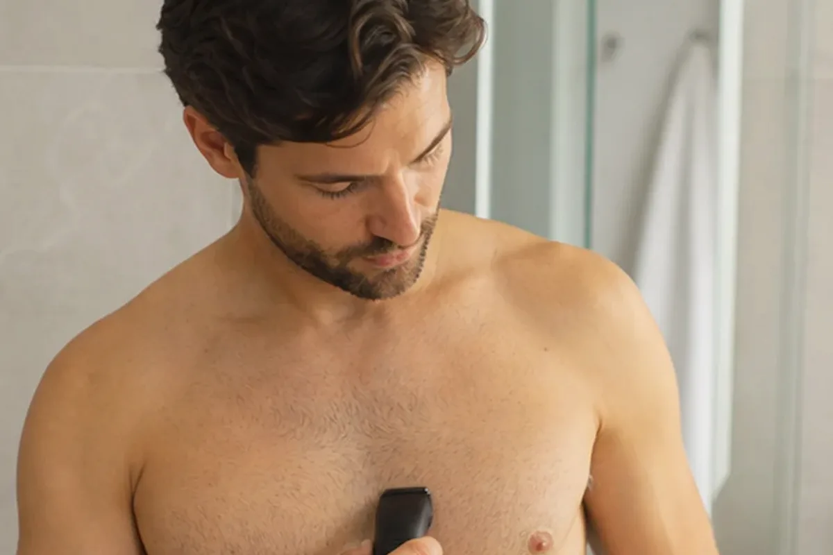 Authentische Beauty-Routine passend zum Thema Rasieröl für dunkle Haare