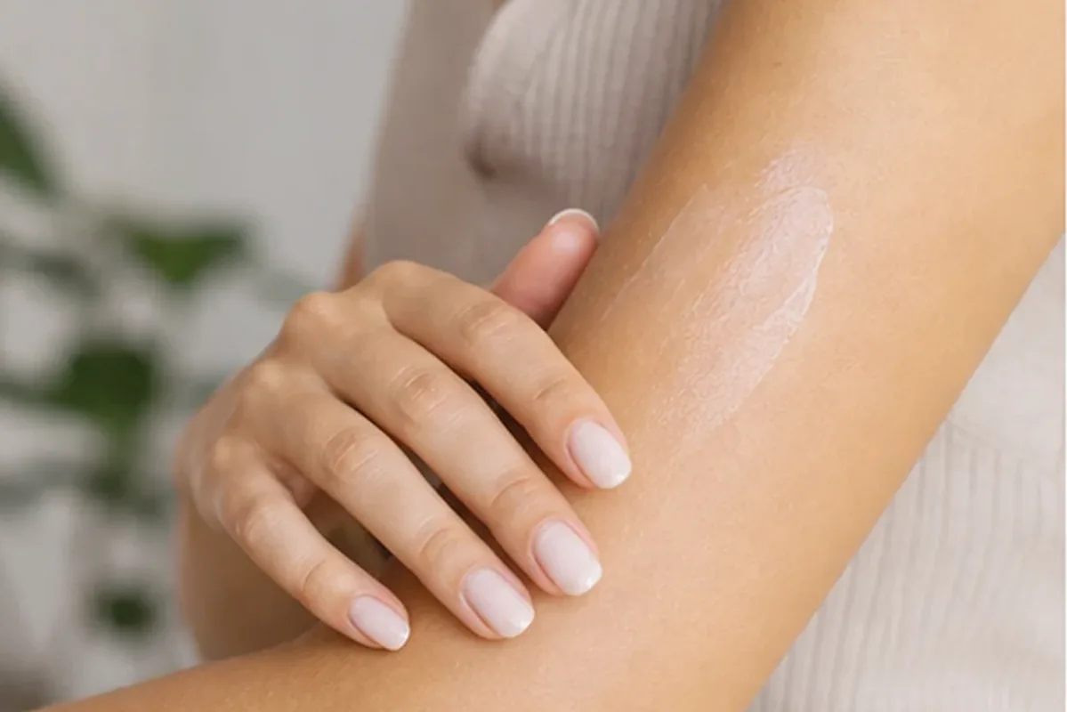 Redaktioneller Beauty-Moment zur Ausgangslage bei Bikinizonen-Trimmer für die Bikinizone
