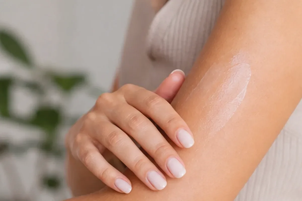 Emotionaler und authentischer Anwendungsmoment rund um Body-Trimmer für eine schnelle Anwendung