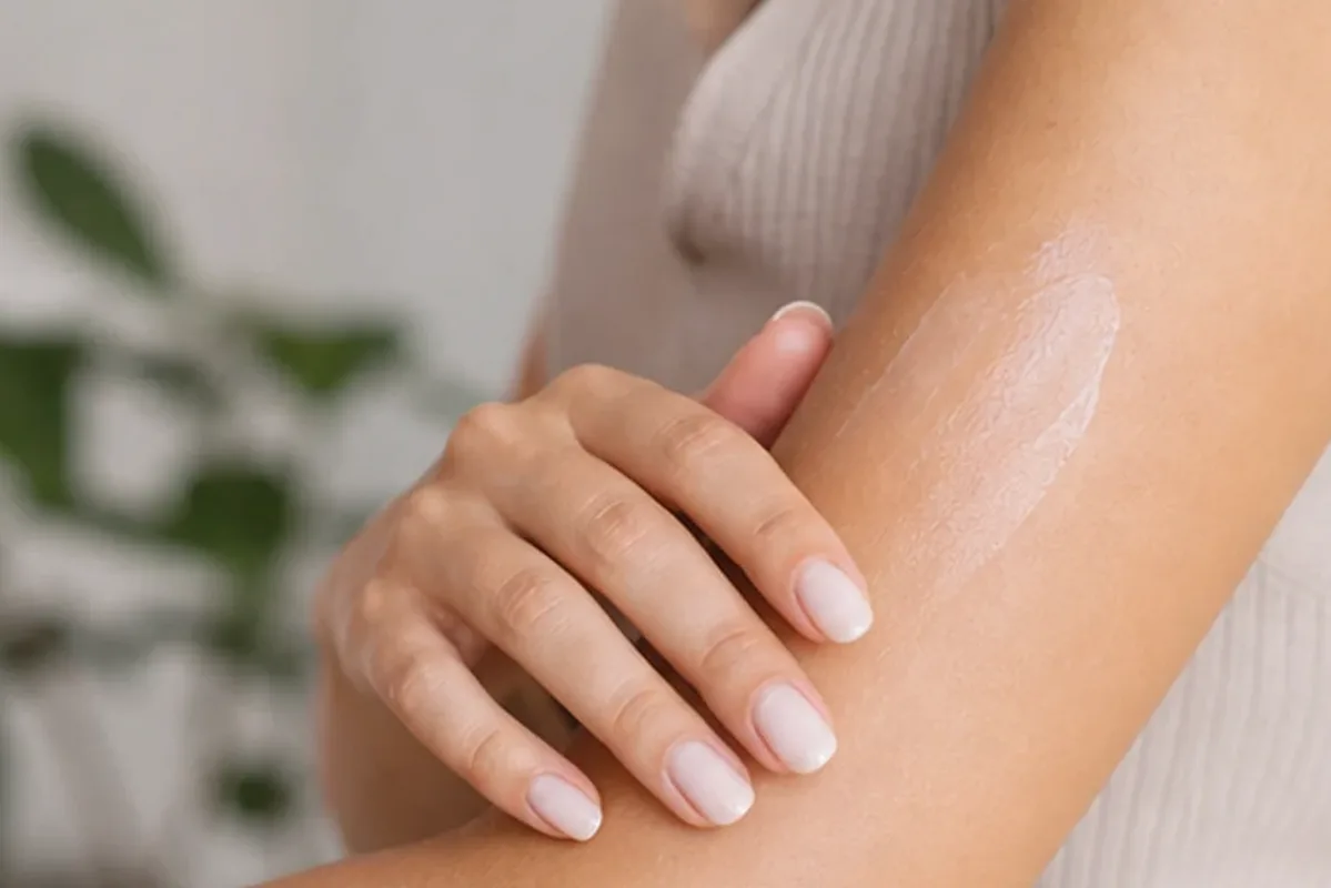 Authentische Beauty-Routine passend zum Thema After-Shave-Pflege bei eingewachsenen Haaren