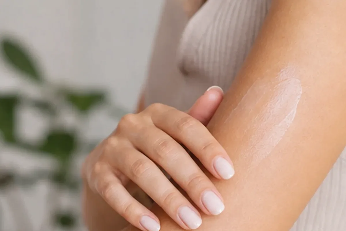 Redaktionelle Detailaufnahme zur Orientierung bei Körperpeeling für müde Füße