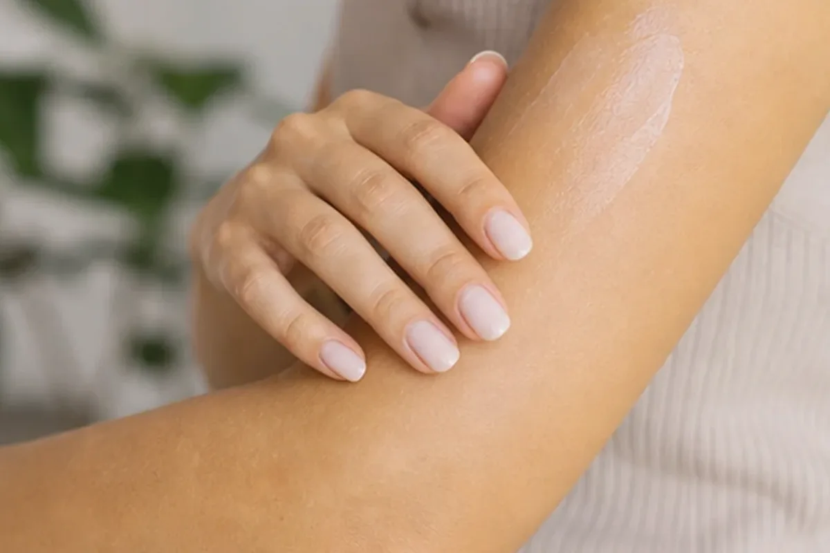 Authentische Beauty-Routine passend zum Thema Waxing-Set für langanhaltende Glätte