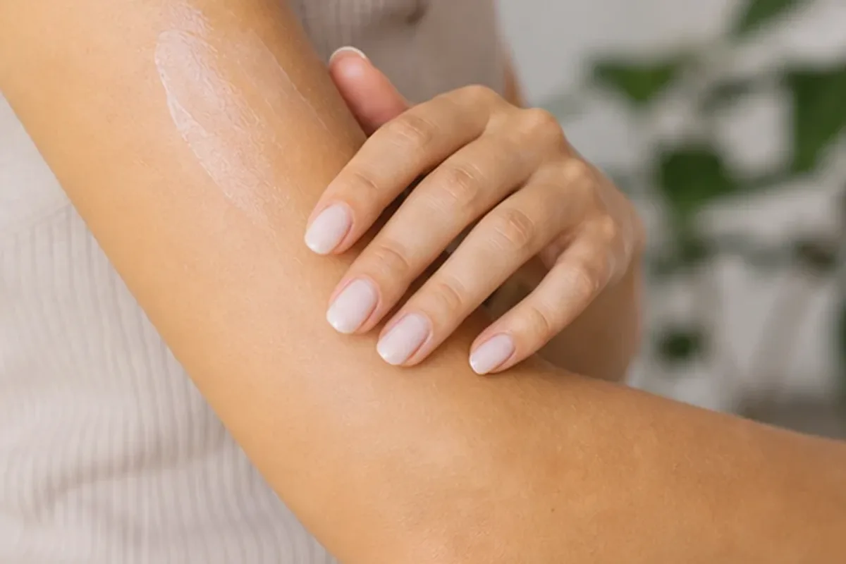 Authentischer Wohlfühlmoment passend zum Beauty-Thema Waxing-Set für langanhaltende Glätte