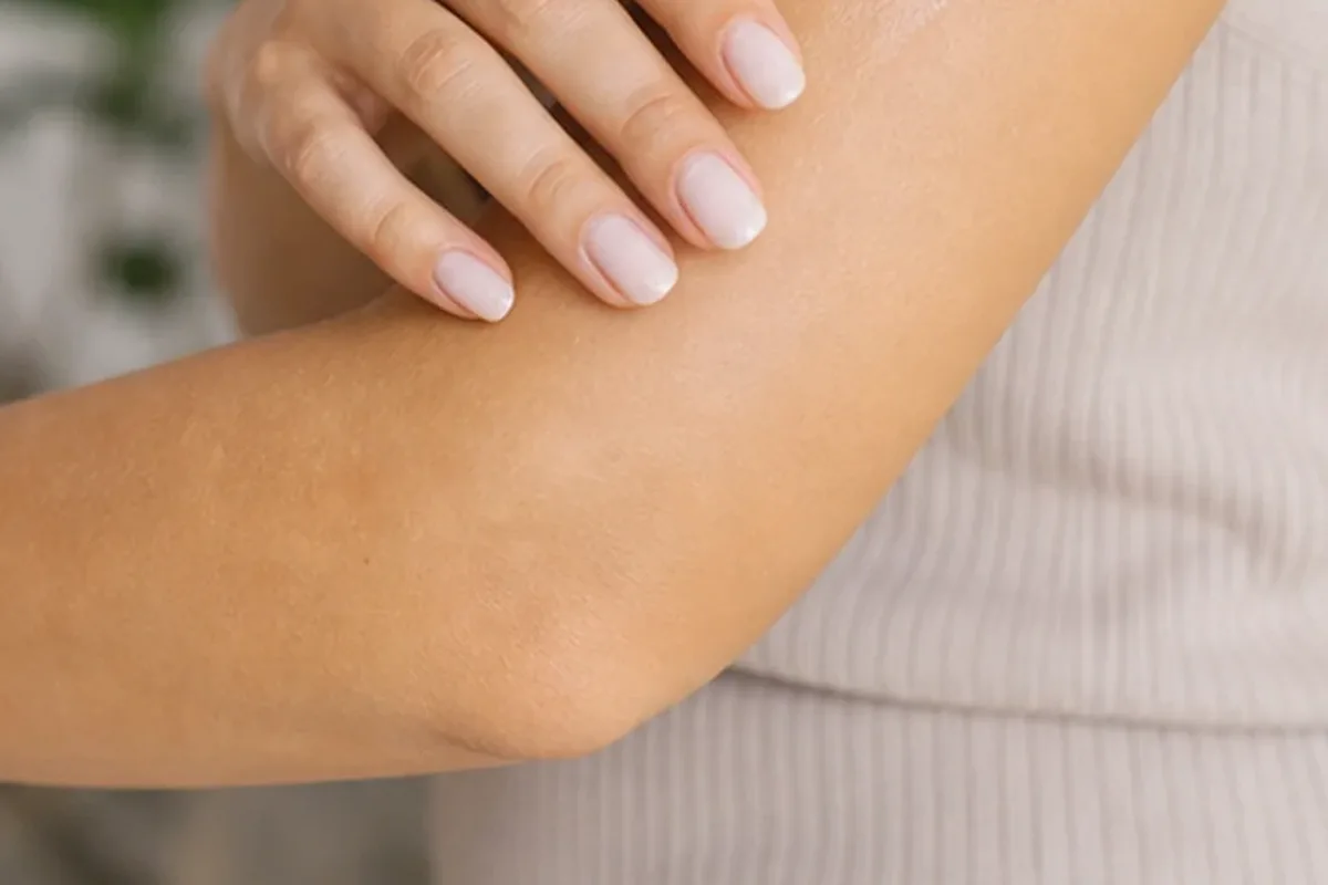 Authentischer Wohlfühlmoment passend zum Beauty-Thema IPL-Gerät für feine Haare