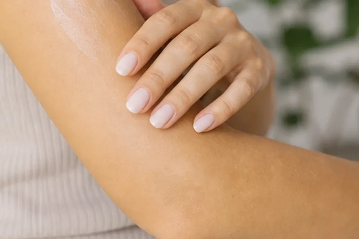 Redaktionelle Detailaufnahme zur Orientierung bei Körperlotion für müde Füße