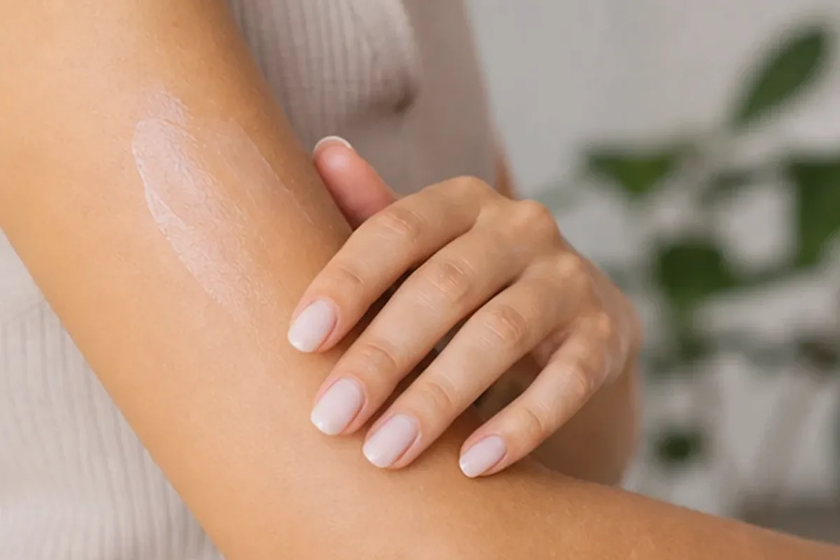 Authentische Beauty-Routine passend zum Thema Waxing-Set für langanhaltende Glätte