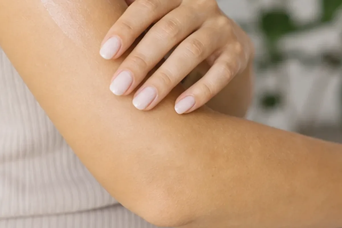 Authentischer Wohlfühlmoment passend zum Beauty-Thema Waxing-Set für die Bikinizone