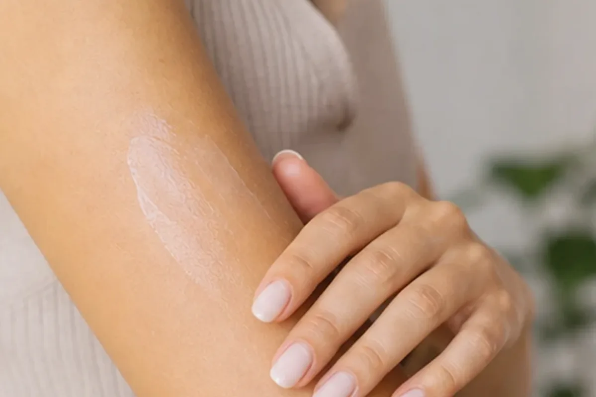 Redaktioneller Beauty-Moment zur Ausgangslage bei IPL-Gerät für feine Haare