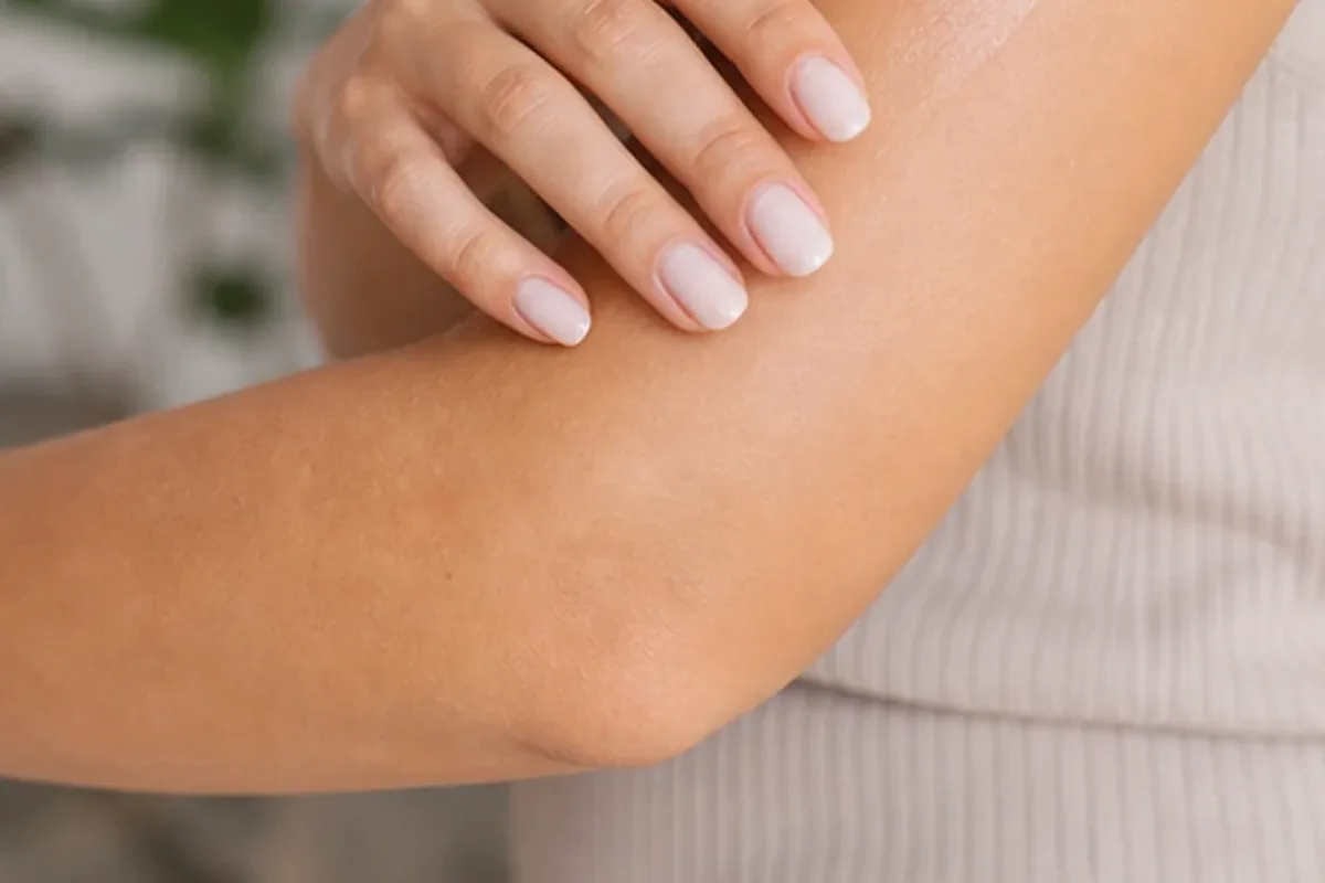 Redaktioneller Beauty-Moment zur Ausgangslage bei After-Shave-Pflege für feine Haare