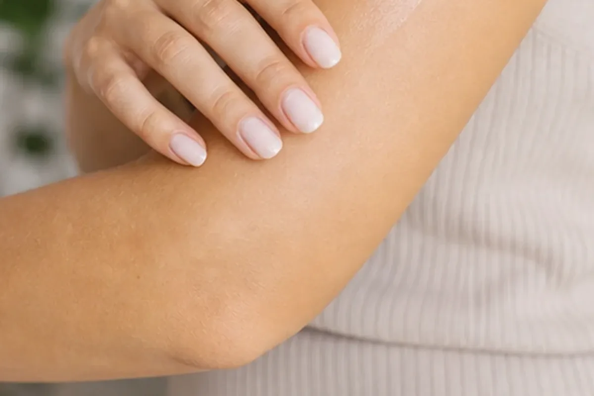 Authentische Beauty-Routine passend zum Thema Enthaarungscreme für empfindliche Haut