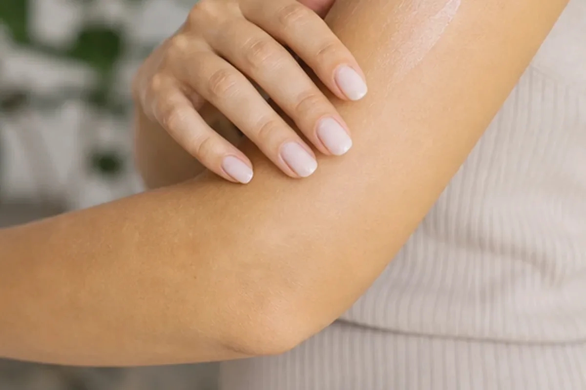 Redaktionelle Detailaufnahme zur Orientierung bei Körperpeeling für müde Füße