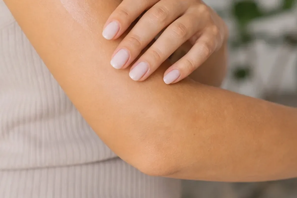 Hochwertige Beauty-Inszenierung zu Auswahlkriterien für Nagelhärter für beanspruchte Hände
