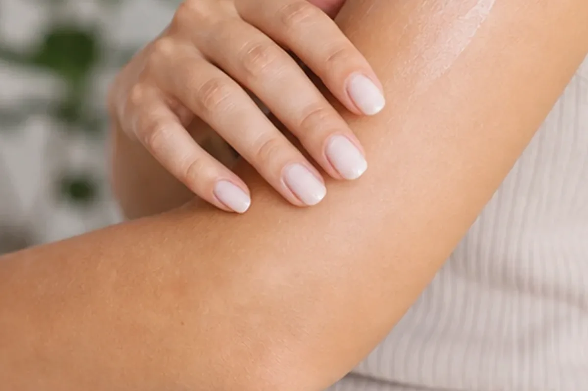 Redaktionelle Detailaufnahme zur Orientierung bei Nagelhärter für beanspruchte Hände