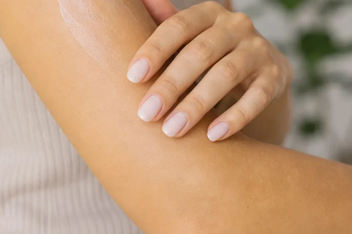 Redaktioneller Beauty-Moment zur Ausgangslage bei Body-Trimmer für feine Haare