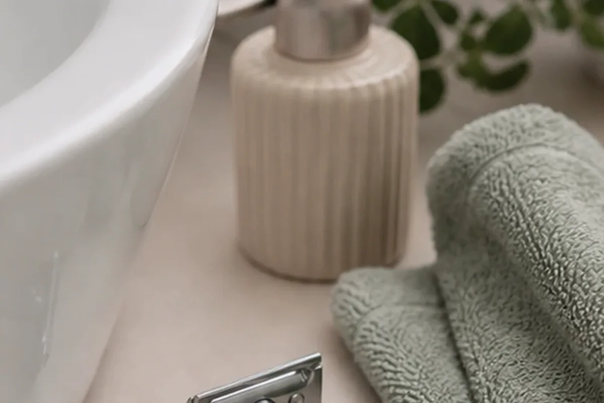 Redaktionelle Detailaufnahme zur Orientierung bei Rasiergel für feine Haare