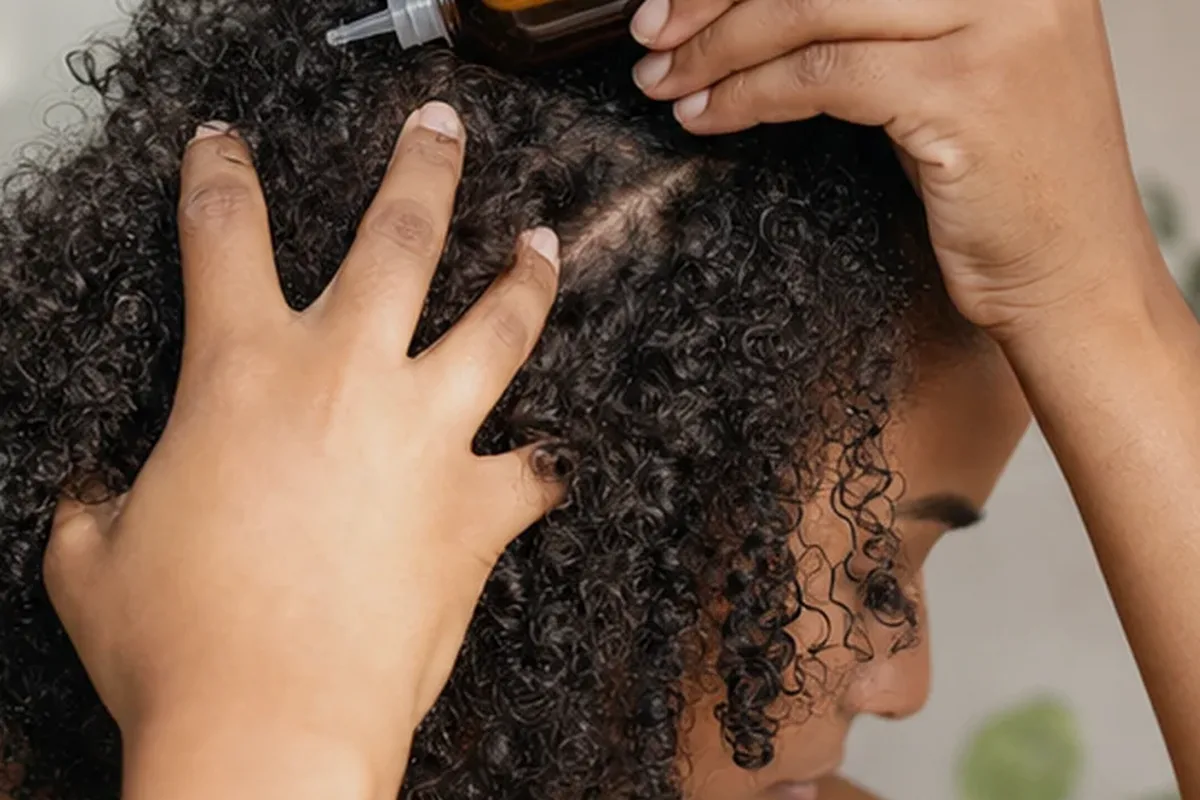 Redaktioneller Beauty-Moment zur Ausgangslage bei Locken pflegen ohne zu beschweren