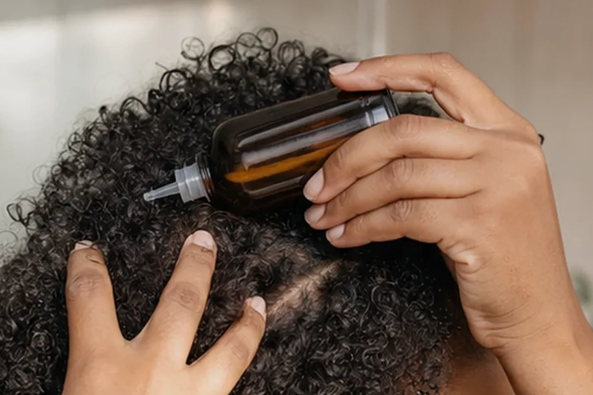 Redaktionelle Detailaufnahme zur Orientierung bei Haarmaske für trockenes Haar