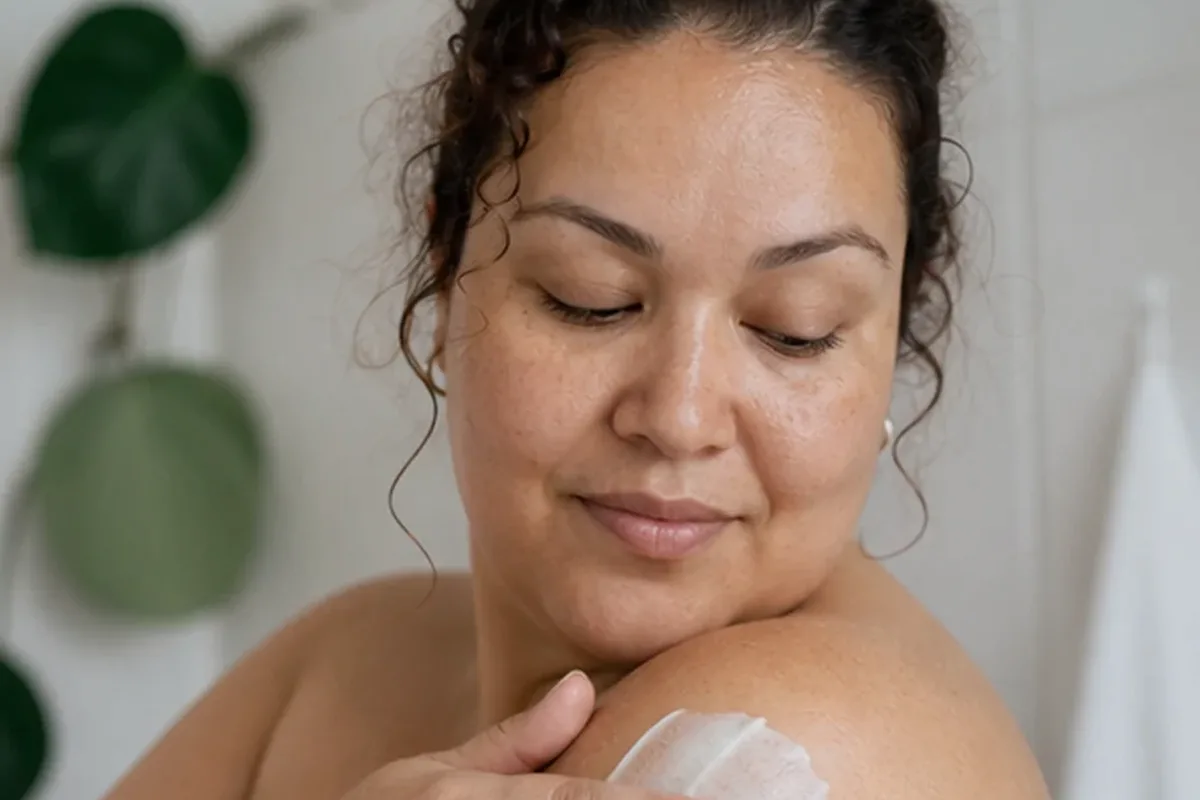 Redaktioneller Beauty-Moment zur Ausgangslage bei Nagelhärter bei brüchigen Nägeln