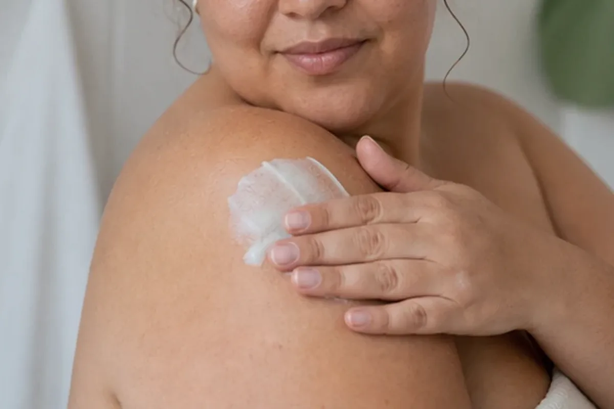 Authentische Beauty-Routine passend zum Thema Rasieröl für eine schnelle Anwendung