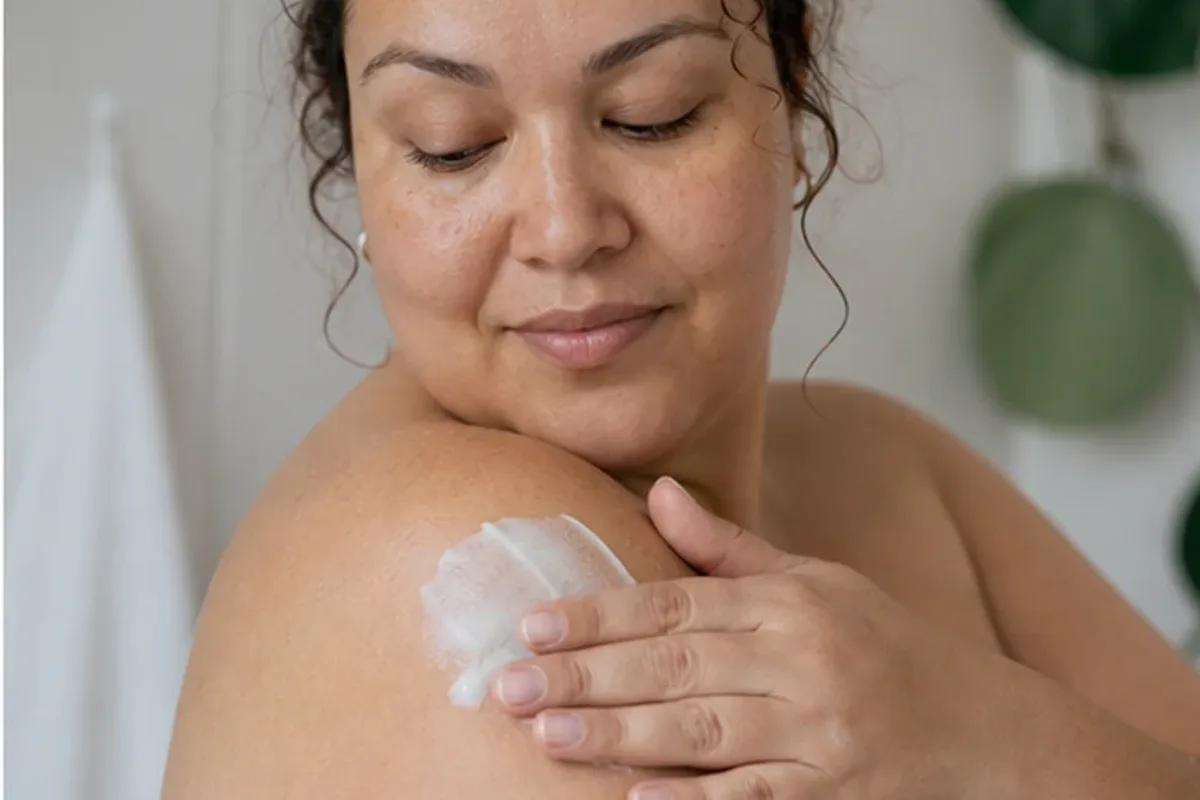 Redaktioneller Beauty-Moment zur Ausgangslage bei Körperlotion für trockene Haut