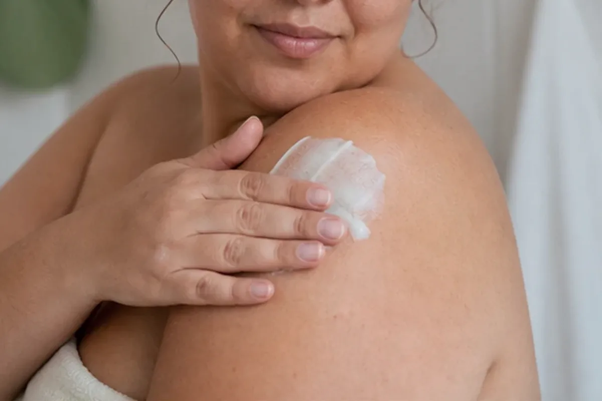 Authentische Beauty-Routine passend zum Thema Kontakt