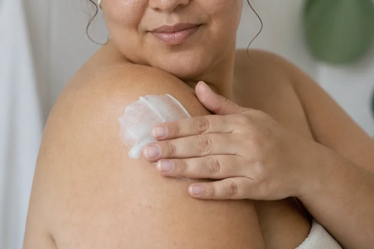 Redaktioneller Beauty-Moment zur Ausgangslage bei Badezusatz bei Keratosis pilaris