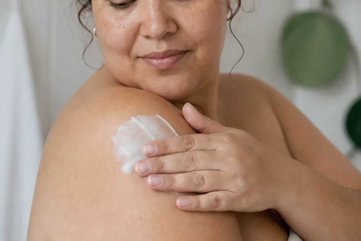 Redaktioneller Beauty-Moment zur Ausgangslage bei Körperlotion für empfindliche Haut