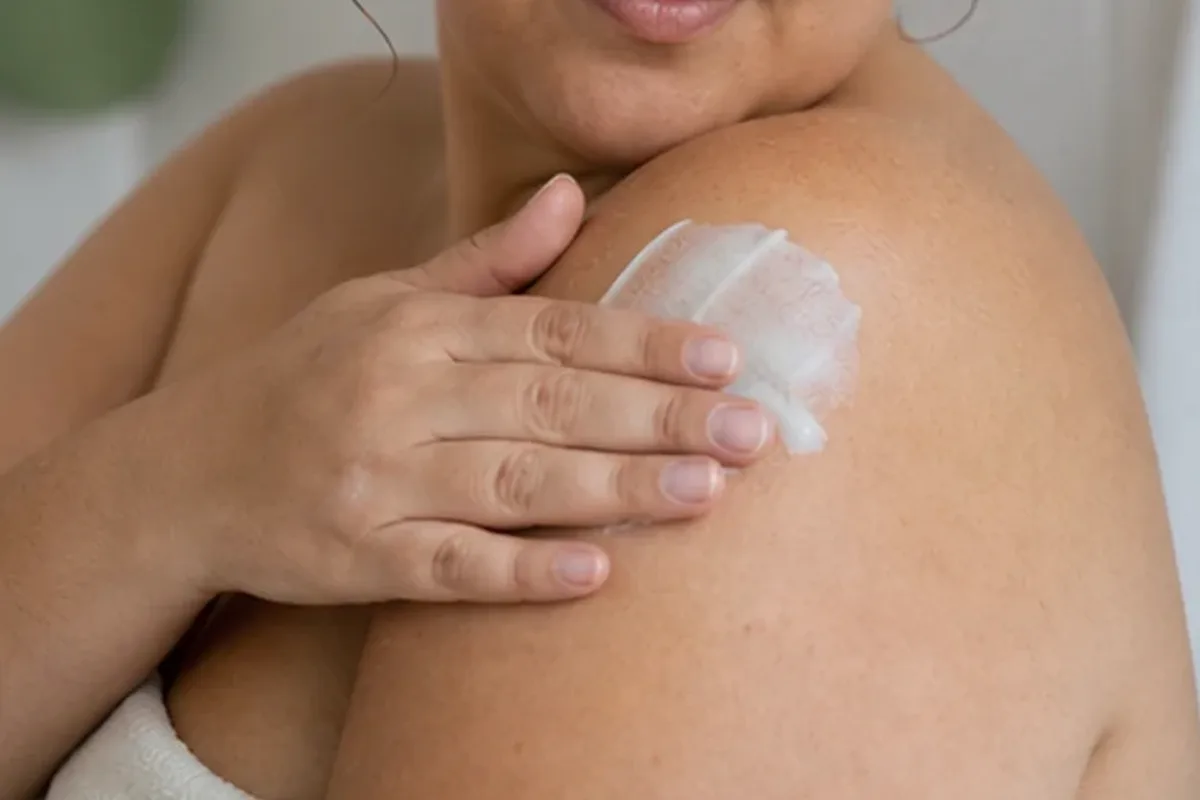 Authentische Beauty-Routine passend zum Thema Rasieröl für eine schnelle Anwendung
