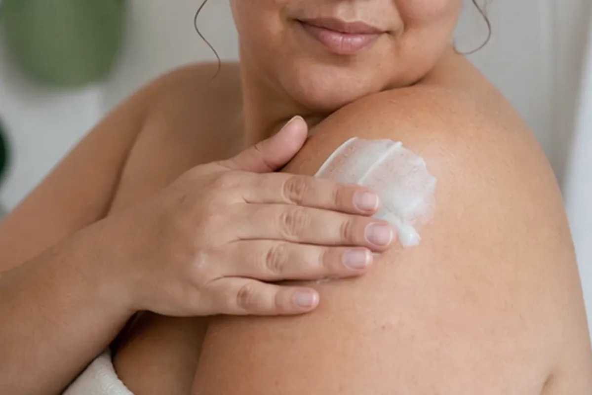 Hochwertige Beauty-Inszenierung zu Auswahlkriterien für IPL-Gerät für eine schnelle Anwendung