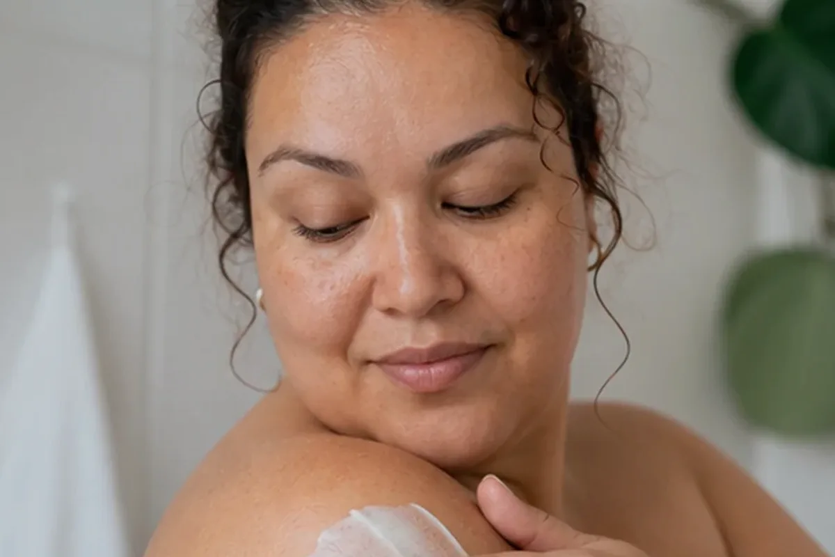 Authentische Beauty-Routine passend zum Thema IPL-Gerät für dunkle Haare