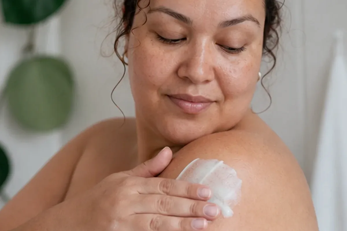 Redaktioneller Beauty-Moment zur Ausgangslage bei After-Shave-Pflege für langanhaltende Glätte