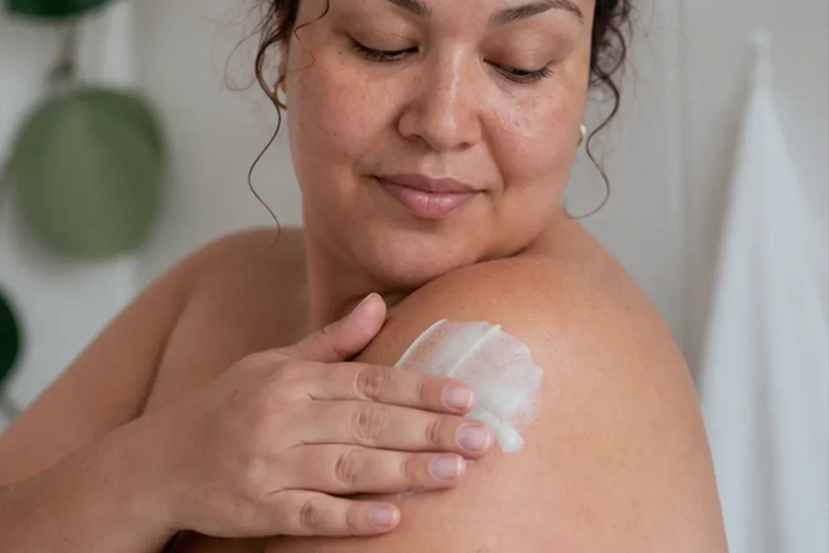 Authentische Beauty-Routine passend zum Thema Nagelöl bei brüchigen Nägeln