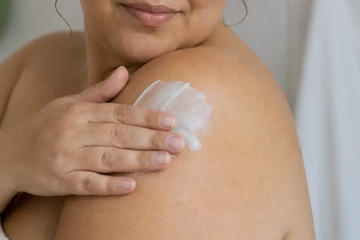 Hochwertige Beauty-Inszenierung zu Auswahlkriterien für Selbstbräuner für beanspruchte Hände