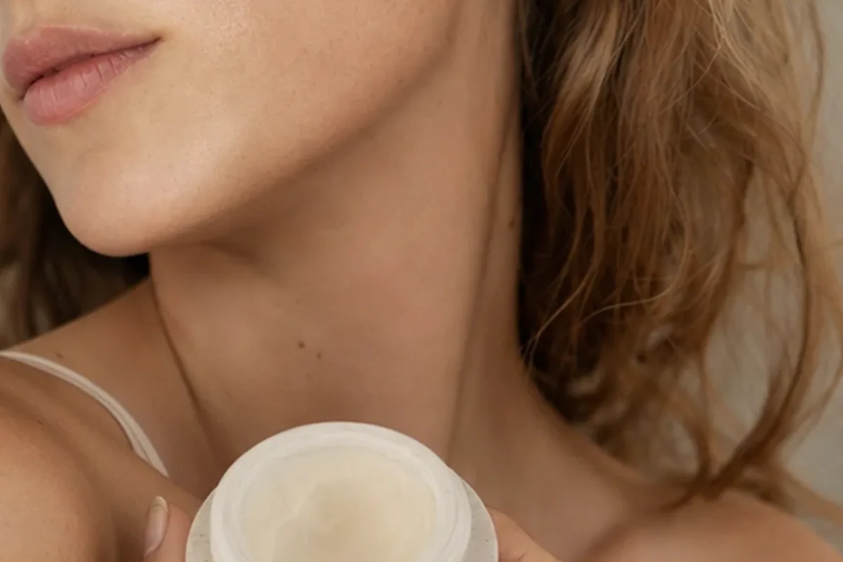 Hochwertige Beauty-Inszenierung zu Auswahlkriterien für Peptide