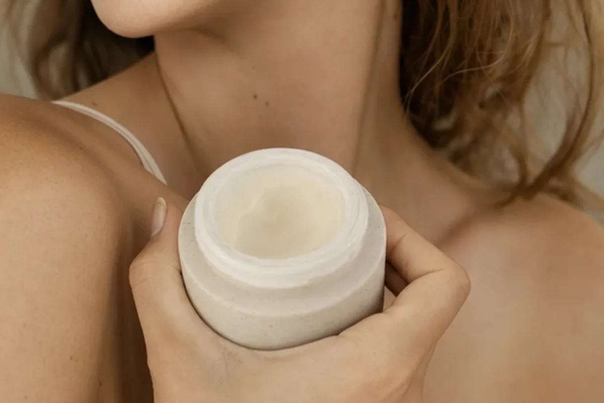 Hochwertige Beauty-Inszenierung zu Auswahlkriterien für Rasierhobel für fettige Haut