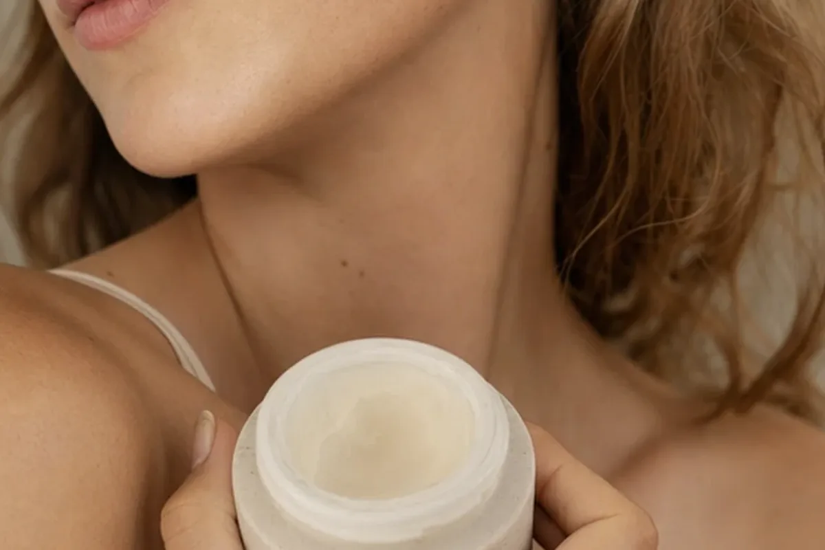 Hochwertige Beauty-Inszenierung zu Auswahlkriterien für Bronzer für trockene Haut