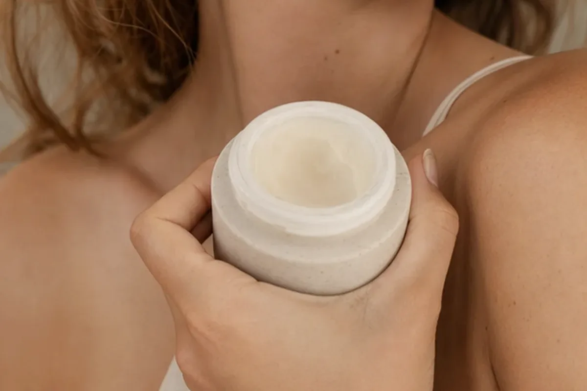 Hochwertige Beauty-Inszenierung zu Auswahlkriterien für Barttrimmer für einen lückenhaften Bart