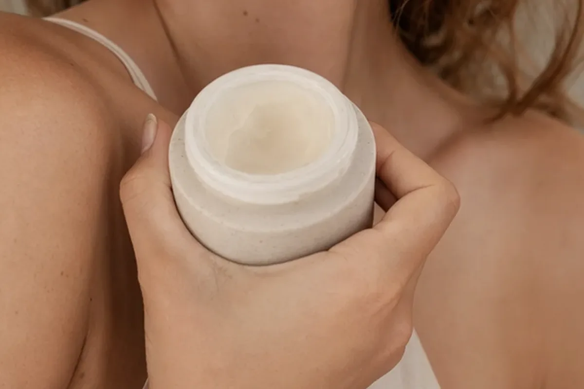 Hochwertige Beauty-Inszenierung zu Auswahlkriterien für After Shave für einen lückenhaften Bart