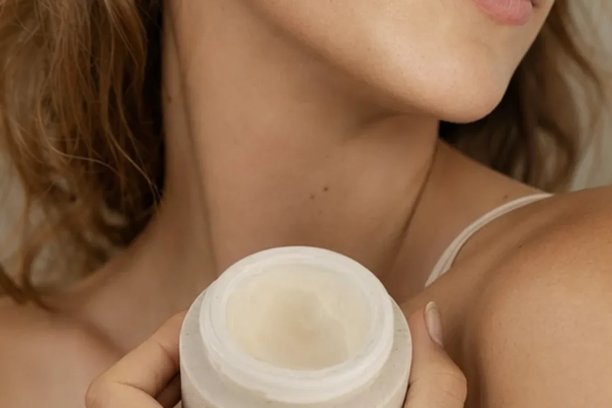 Redaktionelle Detailaufnahme zur Orientierung bei Primer für einen natürlichen Look