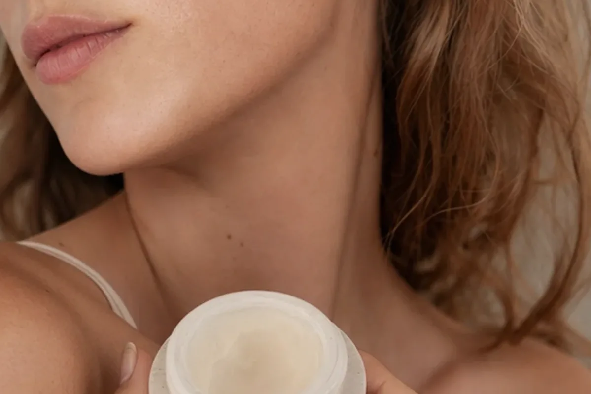 Redaktionelle Detailaufnahme zur Orientierung bei Make-up-Pinsel für empfindliche Haut