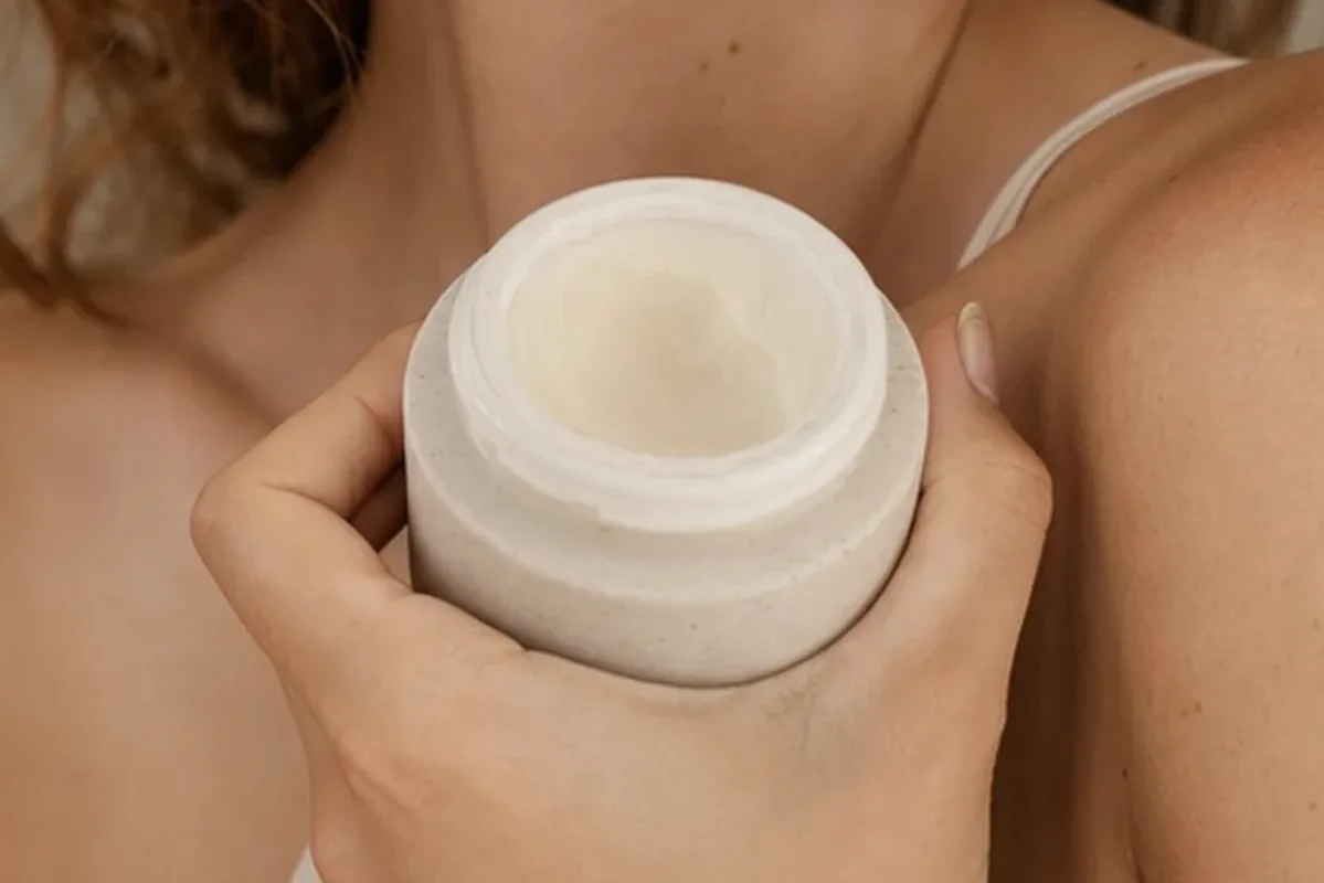 Hochwertige Beauty-Inszenierung zu Auswahlkriterien für Bronzer für reife Haut