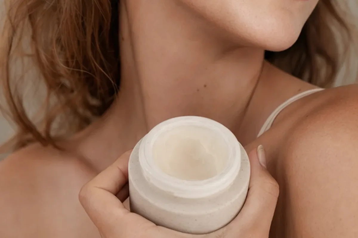 Hochwertige Beauty-Inszenierung zu Auswahlkriterien für Rasierhobel für fettige Haut