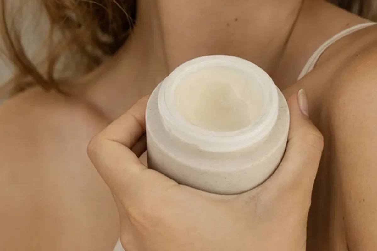 Hochwertige Beauty-Inszenierung zu Auswahlkriterien für Männer-Shampoo bei wenig Zeit